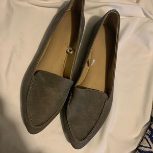 Maurices grey flats
